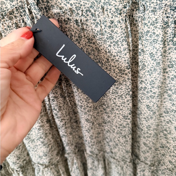 Lulus  Wandering Wistfully Cream Floral Print Tiered Maxi Dress Ruffled Sz M - Picture 8 of 11